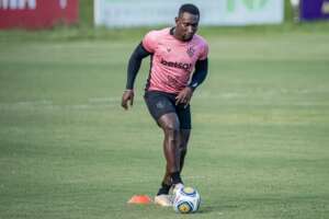 Série B: Coritiba faz contato com o Vitória sobre atacante