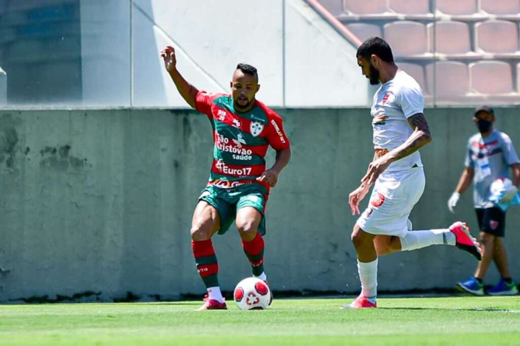 Oeste x Portuguesa – Rubrão quer quebrar tabu e vencer a Lusa