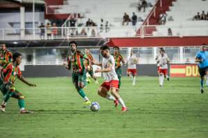 Série C: Meia do Tombense-MG projeta vitória no RJ e fala em 