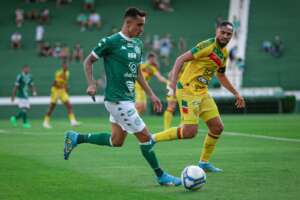 Camisa 10 do Guarani comemora fim do jejum na Série B e projeta novos desafios