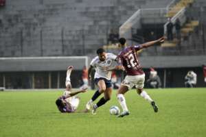 Caxias 1 x 0 São José - Grená vence e encosta no G-4