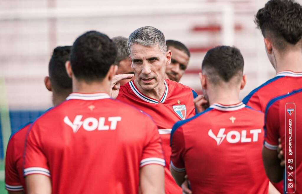 Fortaleza X Atlético-GO – Momentos diferentes em campo na Arena Castelão