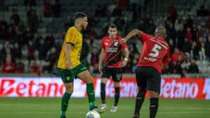 Athletico-PR 3 x 0 Ypiranga-RS - Furacão avança na Copa do Brasil