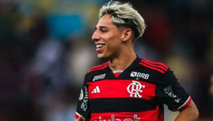 Flamengo acerta venda de atacante para clube português