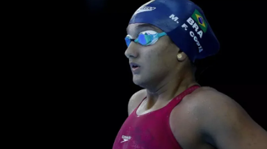 Olimpíadas: Mafê Costa avança às semifinais dos 200m livre, e Léon Marchard busca 1º ouro