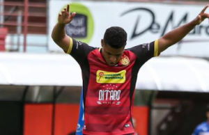 Segundona: Atacante do Flamengo de Guarulhos celebra classificação para as quartas de final