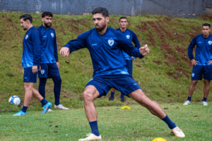 Série C: Londrina-PR contrata zagueiro do Guarani