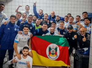 Cianorte-PR 1 x 2 Novo Hamburgo-RS - Alviazul vira e briga para avançar na Série D