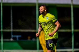 Série B: América-MG acerta com ex-zagueiro do São Paulo até julho de 2025