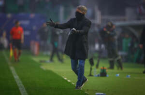 Renato Gaúcho é hostilizado pela torcida do Grêmio antes de jogo