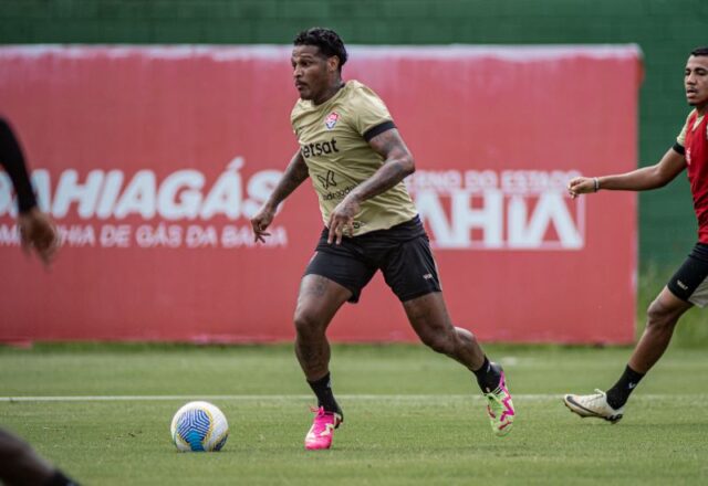 Rodrigo Andrade é dúvida no Vitória contra o Corinthians