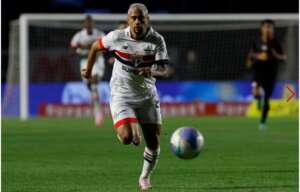 'São Paulo está saindo da zona de conforto', diz André Silva