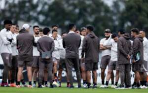 Corinthians sofre com aumento de dívidas 