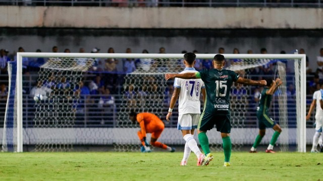 CSA-AL 0 x 2 Floresta-CE - Sonhando com mais (Foto: Divulgação0/Ailton Cruz)