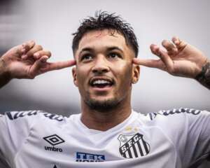 Marcos Leonardo, ex-Santos, é cotado para substituir Michael no time de Neymar, diz jornal