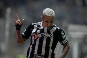 Atlético-MG 3 x 0 CRB - Soberano e eficiente, Atlético-MG passa por cima do CRB