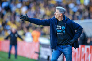 Renato diz que objetivo do Grêmio é brigar na parte de cima da tabela