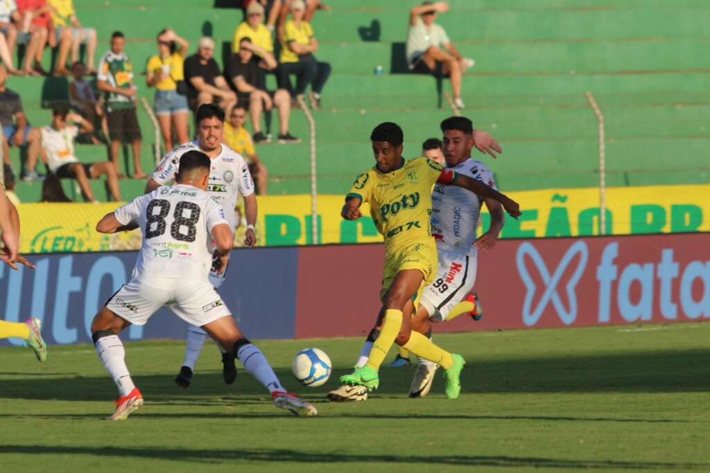 SÉRIE B: Mirassol encara Chapecoense para seguir atrás do G-4