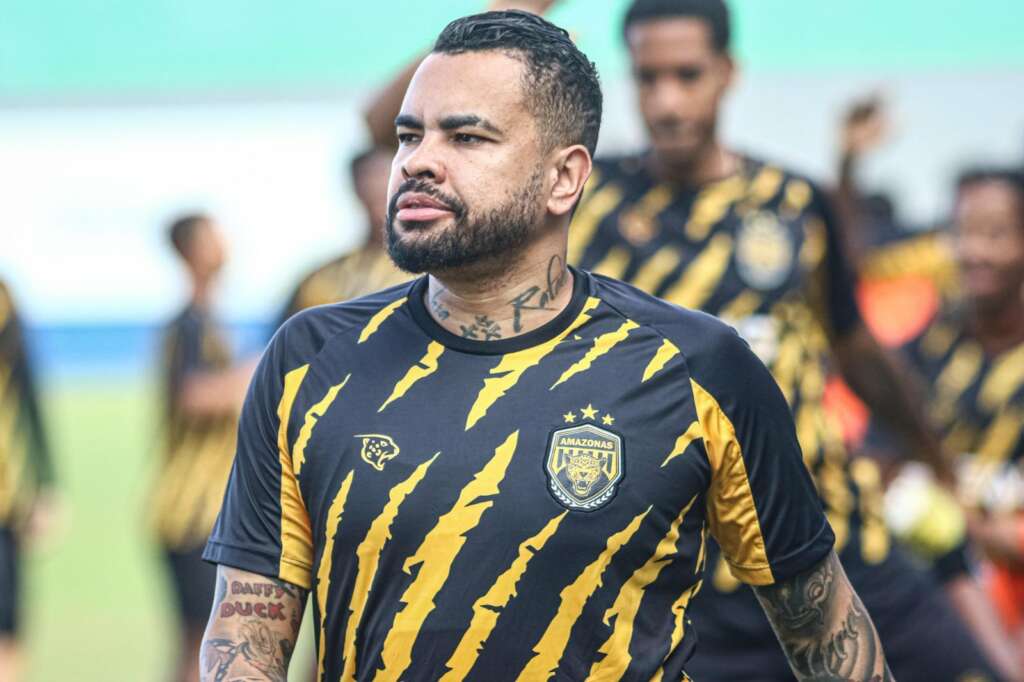 Presidente do Amazonas promete estreia de Dentinho no próximo jogo da Série B