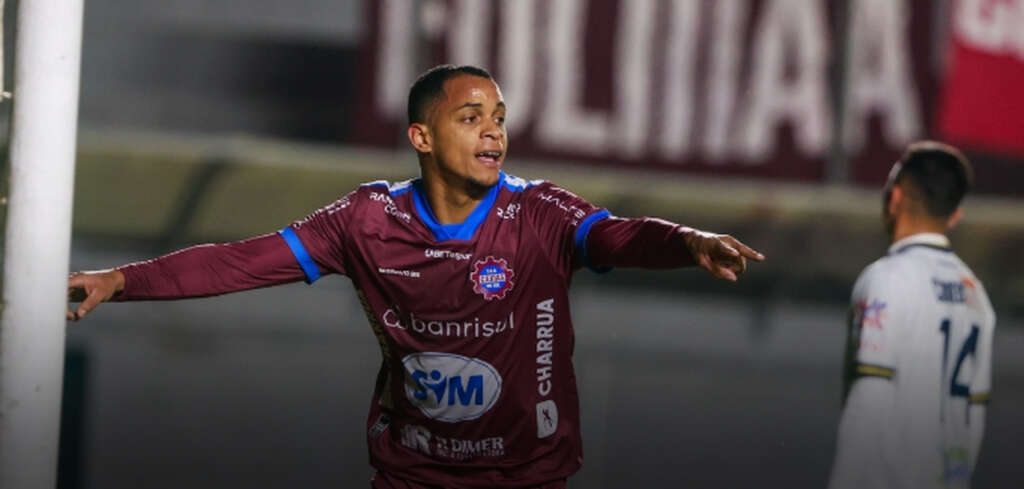 Série C: Caxias anuncia a saída de artilheiro da temporada