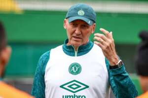 Recém contratado, Dal Pozzo cobra reação da Chapecoense na Série B: 'Precisamos vencer'