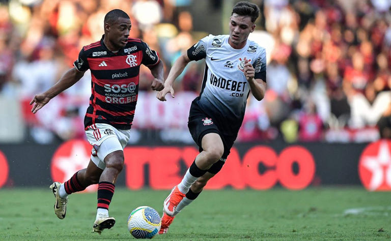 Corinthians e Flamengo se enfrentam no Brasileirao