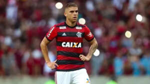 Talles Magno faz exames para assinar com o Corinthians, que está próximo de novo reforço