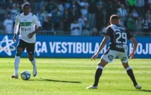 Blog do Ari - Ponte Preta 'apareceu' após expulsão no Coritiba