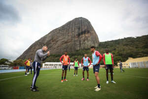 Criciúma x Red Bull Bragantino - Para respirar tranquilo. Onde assistir e escalações