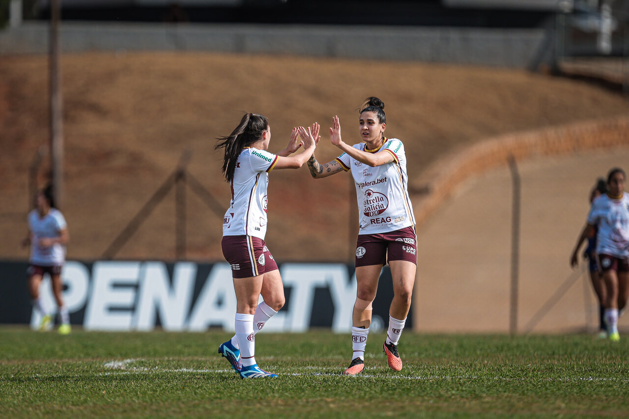 PAULISTÃO FEMININO: Ferroviária atropela Realidade Jovem e encosta no G4