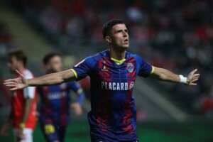 Quem é Héctor Hernández, novo atacante espanhol anunciado pelo Corinthians