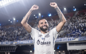 Série B: Guilherme celebra boa fase no Santos e exalta elenco