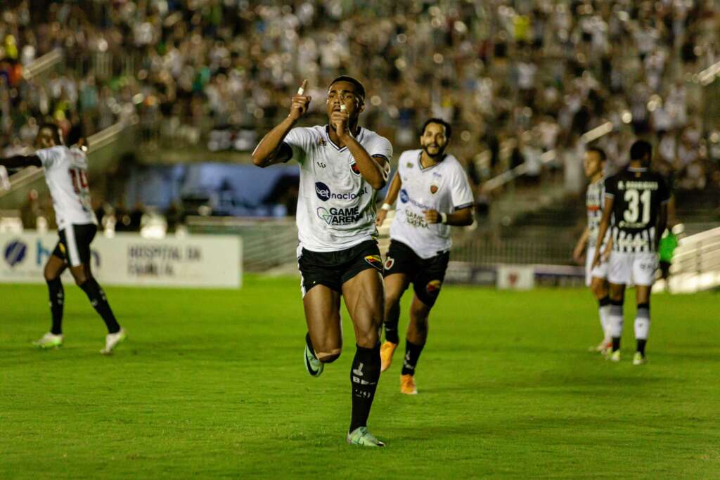 Botafogo-PB 3 x 2 Figueirense – Belo é o primeiro classificado na Série C