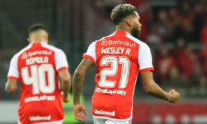 Internacional 2 x 2 Athletico-PR - Colorado empata no apagar das luzes, mas segue apertado