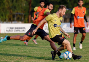Série C: Lateral celebra 1º gol com a camisa do Botafogo-PB e projeta jogo duro com a Ferroviária