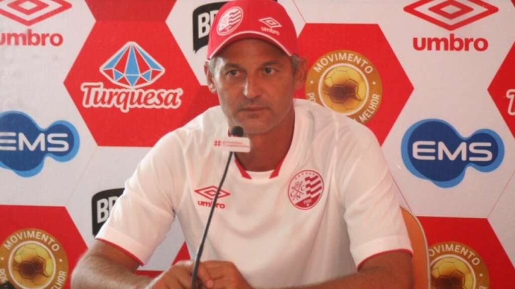 Série C: Lisca “cava” vaga no Náutico em 2025 e explica recente negativa