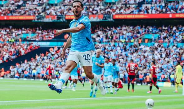 City supera United nos pênaltis e leva a Supercopa da Inglaterra