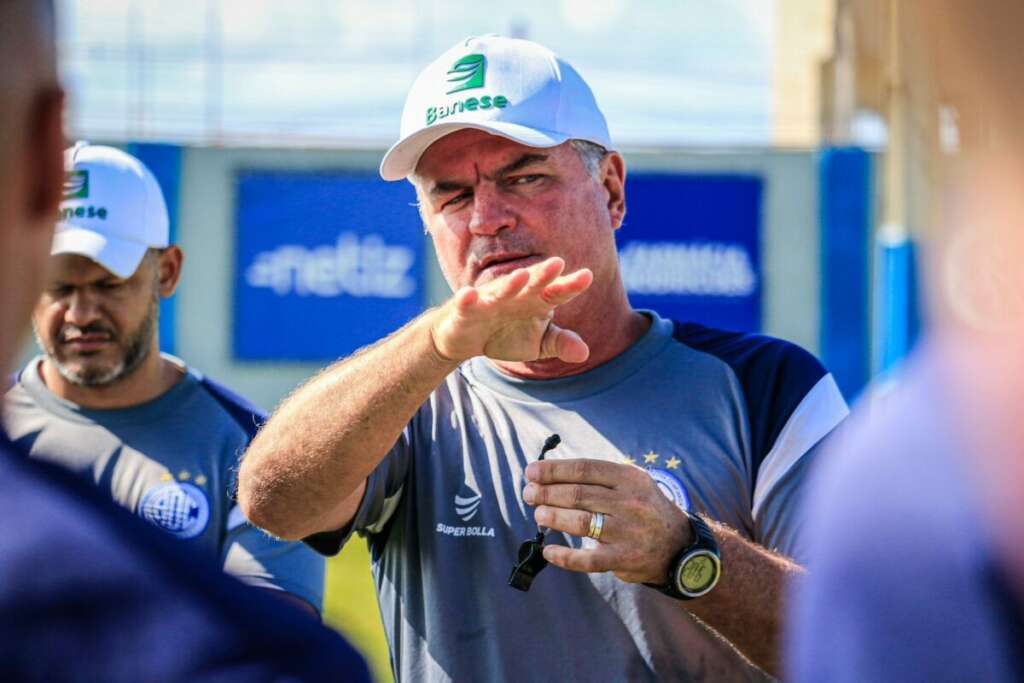 Série C: Mazola Júnior celebra recuperação do Confiança e deixa futuro em aberto