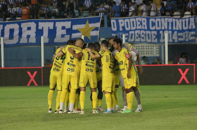 Mozart valoriza empate do Mirassol na Série B, mesmo com um jogador a menos