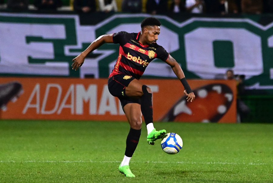 Sport confirma saída de atacante ex-Ponte que não faz mais parte do elenco da Série B