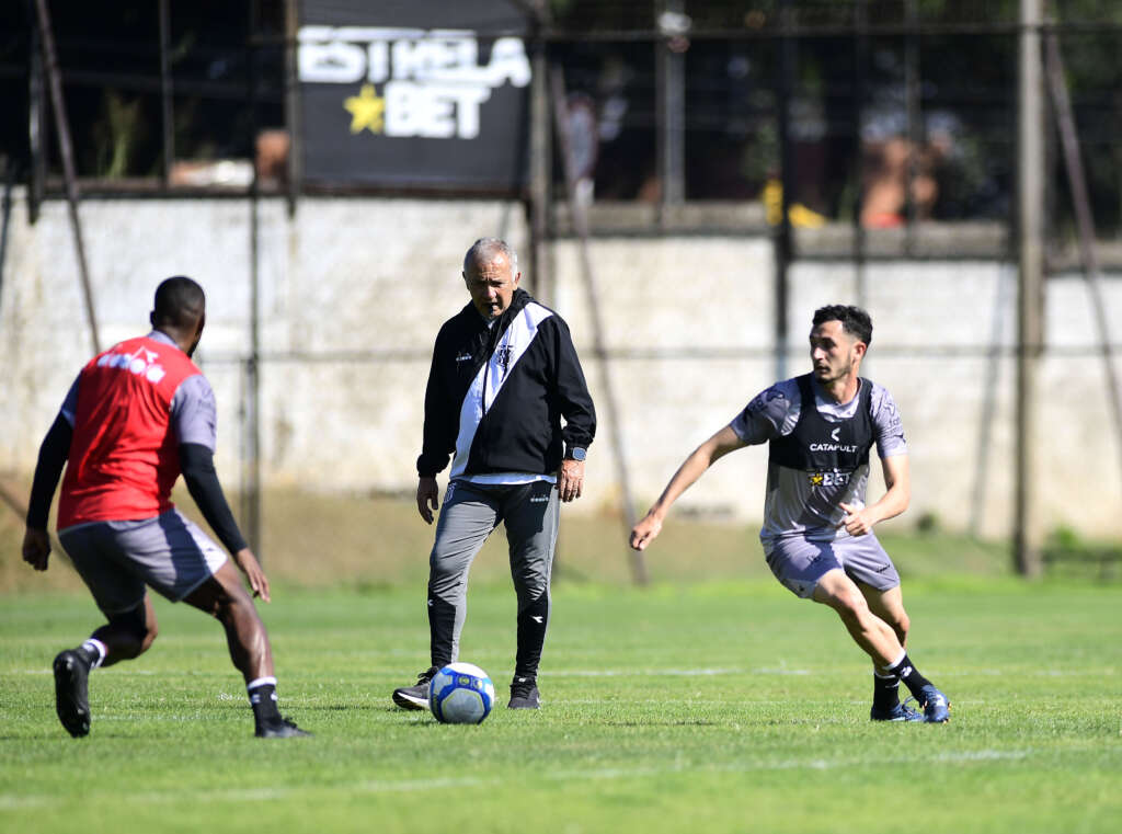 Ponte Preta x Avaí – Macaca quer fechar 1º turno com 100% em casa com Nelsinho
