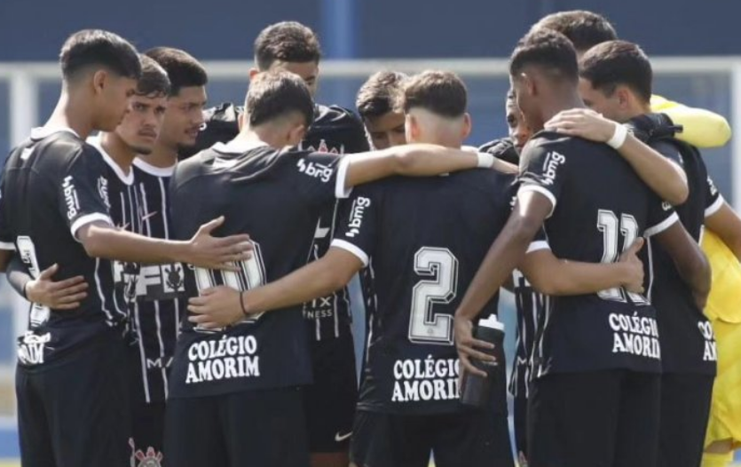 PAULISTA SUB 17: Corinthians vence Desportivo Brasil e equilibra Grupo 26