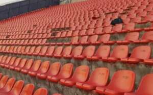 São Paulo registra 65 cadeiras quebradas no MorumBis em briga de torcida uruguaia