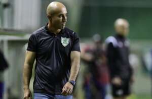 América-MG demite treinador após derrota em confronto direto