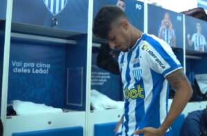 Atacante comemora estreia e explica acerto com o Avaí: 'Grande oportunidade'