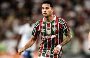 Fluminense vende volante para time árabe por R$ 54 milhões