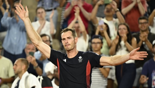 Djokovic avança à semifinal olímpica mas volta a sentir dores no joelho; Murray aposenta