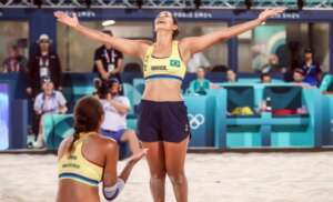 Duda e Ana Patrícia traçam meta pelo ouro no vôlei de praia em Paris-2024: 'Dar o nosso melhor'