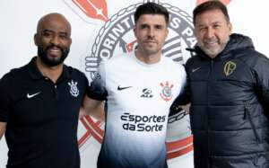 Corinthians contrata atacante espanhol até 2026