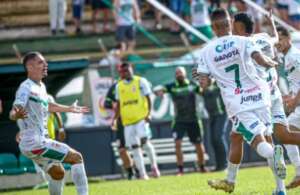 Rio Claro 0 x 2 União São João - Arara está nas oitavas da Copa Paulista pela 1ª vez